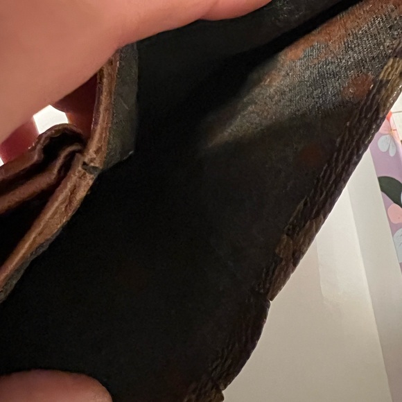Vintage Louis Vuitton Monogram Wallet - Picture 10 of 11